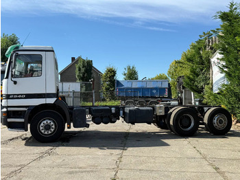 Camion şasiu Mercedes-Benz ACTROS 2540 V6 6X2 Chassis Spring/Air EPS 3 Pedal: Foto 3