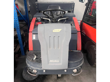 Mașină de măturat industrială