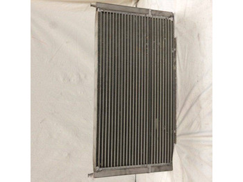 Radiator pentru Stivuitor Radiator: Foto 2