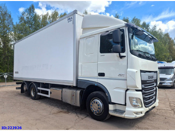 Camion izoterma DAF XF 106 440