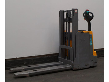 Transpalet la mare înălţime JUNGHEINRICH EJD