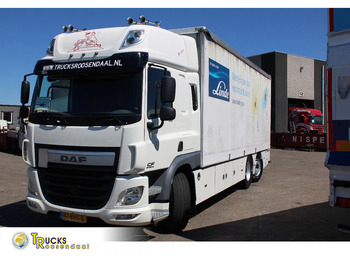Camion cu prelată DAF CF 330
