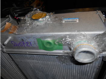 Radiator pentru Utilaje constructii nou New Holland LC05P00043S001: Foto 2 Radiator pentru Utilaje constructii nou New Holland LC05P00043S001: Foto 2