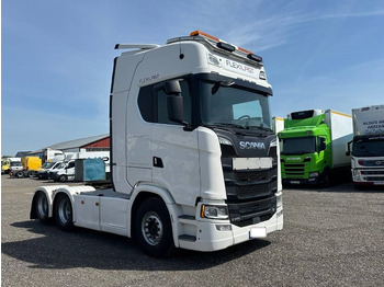 Cap tractor SCANIA S 580
