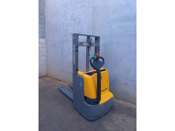 Transpalet la mare înălţime JUNGHEINRICH EJC