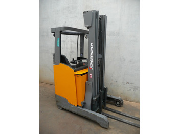 Stivuitor cu catarg retractabil JUNGHEINRICH ETV