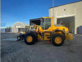 Încărcător frontal pe pneuri VOLVO L70H