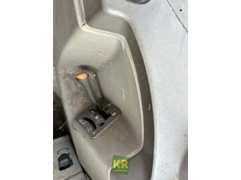 Tractor agricol JOHN DEERE 6630