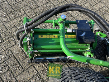 Maşină de tuns iarba nou 8700A John Deere: Foto 5