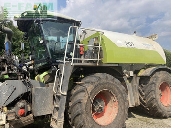 Tractor agricol CLAAS Xerion 3800