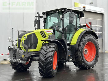 Tractor agricol CLAAS Arion 550