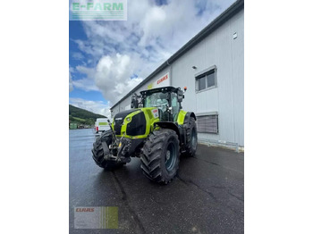 Tractor agricol CLAAS Axion 830