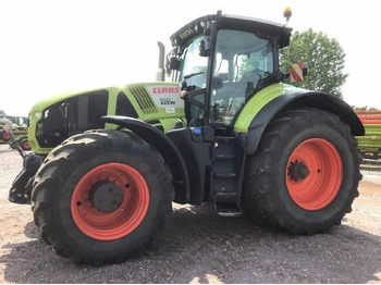 Tractor agricol CLAAS Axion 950
