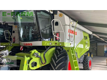 Combină de recoltat cereale CLAAS Tucano 560