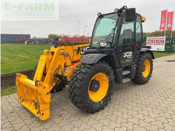 Stivuitor telescopic JCB