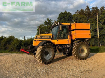 Tractor agricol JCB