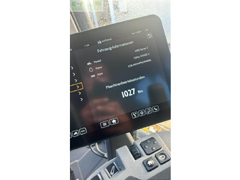 Tractor agricol JCB Fastrac 4220