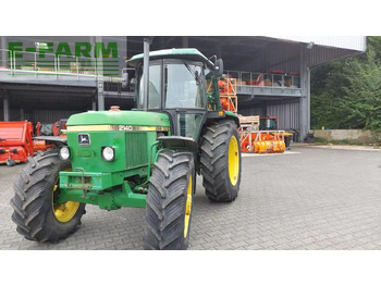 Tractor agricol JOHN DEERE 2140
