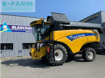 Combină de recoltat cereale NEW HOLLAND CX series