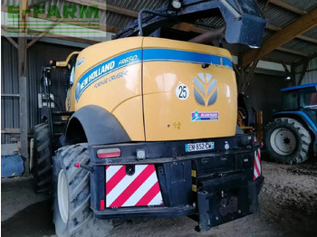 Combină de Recoltat Furaj New Holland fr650: Foto 2