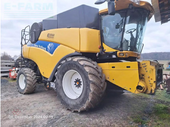Combină de recoltat cereale NEW HOLLAND CR9080