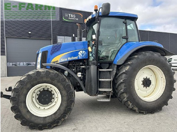 Tractor agricol NEW HOLLAND T8000