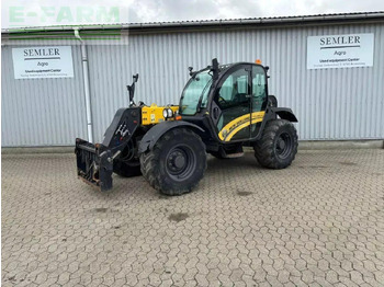 Stivuitor telescopic NEW HOLLAND