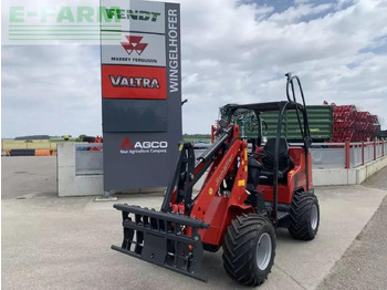 Încărcător frontal pe pneuri SCHÄFFER