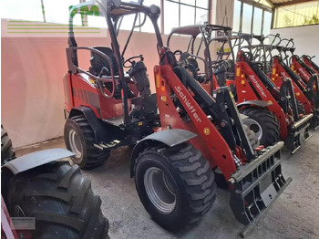 Încărcător frontal pe pneuri SCHÄFFER