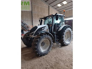 Tractor agricol VALTRA N174