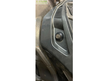 Tractor agricol VALTRA T234