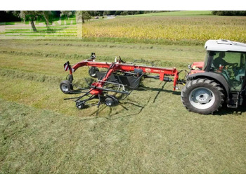 Maşină de întors fânul VICON