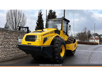 Compactor Bomag Stachelwalze BW 213 PDH-5, Schnellgang, Walzenzug: Foto 2