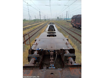 Alte utilaje Wagon plat intermodal type Sggnss – modèle 6432B0-4, 72 pieds - 2004 (ref 1538): Foto 2