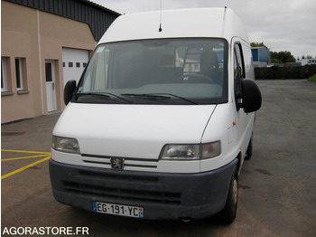 Dubă PEUGEOT Boxer