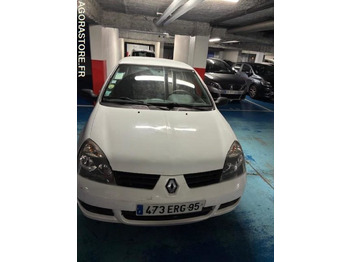 Automobil RENAULT