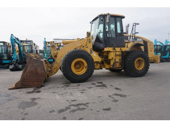 Încărcător frontal pe pneuri CATERPILLAR 950H