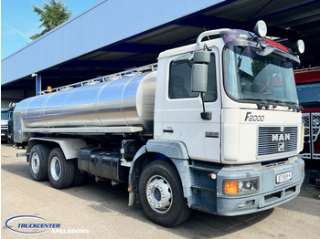 Camion cisternă MAN 26.403