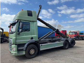 Camion cu cârlig DAF CF 450