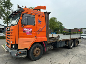 Camion platformă SCANIA R143
