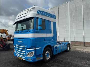 Cap tractor DAF XF 440