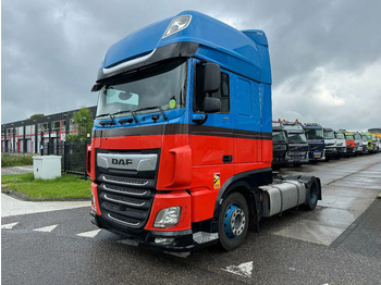 Cap tractor DAF XF 450