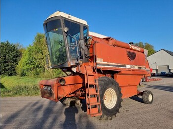 Combină de recoltat cereale LAVERDA