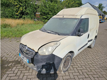 Automobil OPEL
