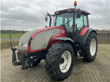 Tractor agricol VALTRA T120