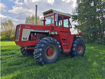 Tractor agricol INTERNATIONAL