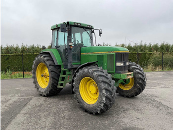 Tractor agricol JOHN DEERE 7800