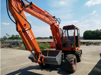 Excavator pe roţi ATLAS