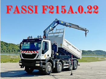 Camion cu macara IVECO Trakker