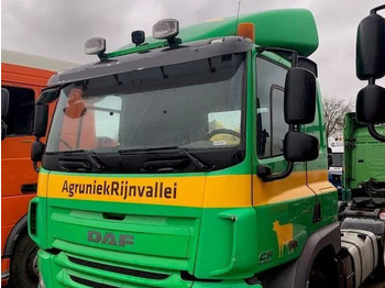 Cabină și interior DAF CF